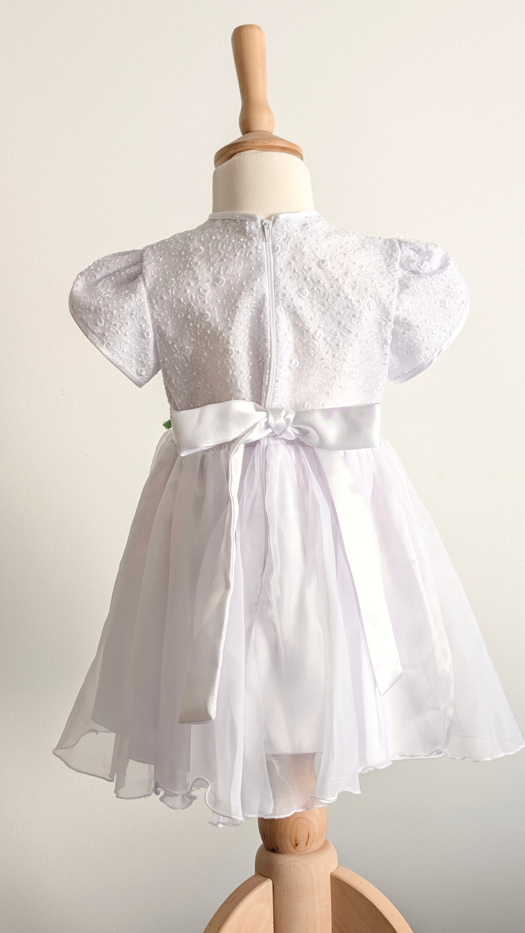 Robe blanche dentelle Le sourire d'un Ange - 12 mois