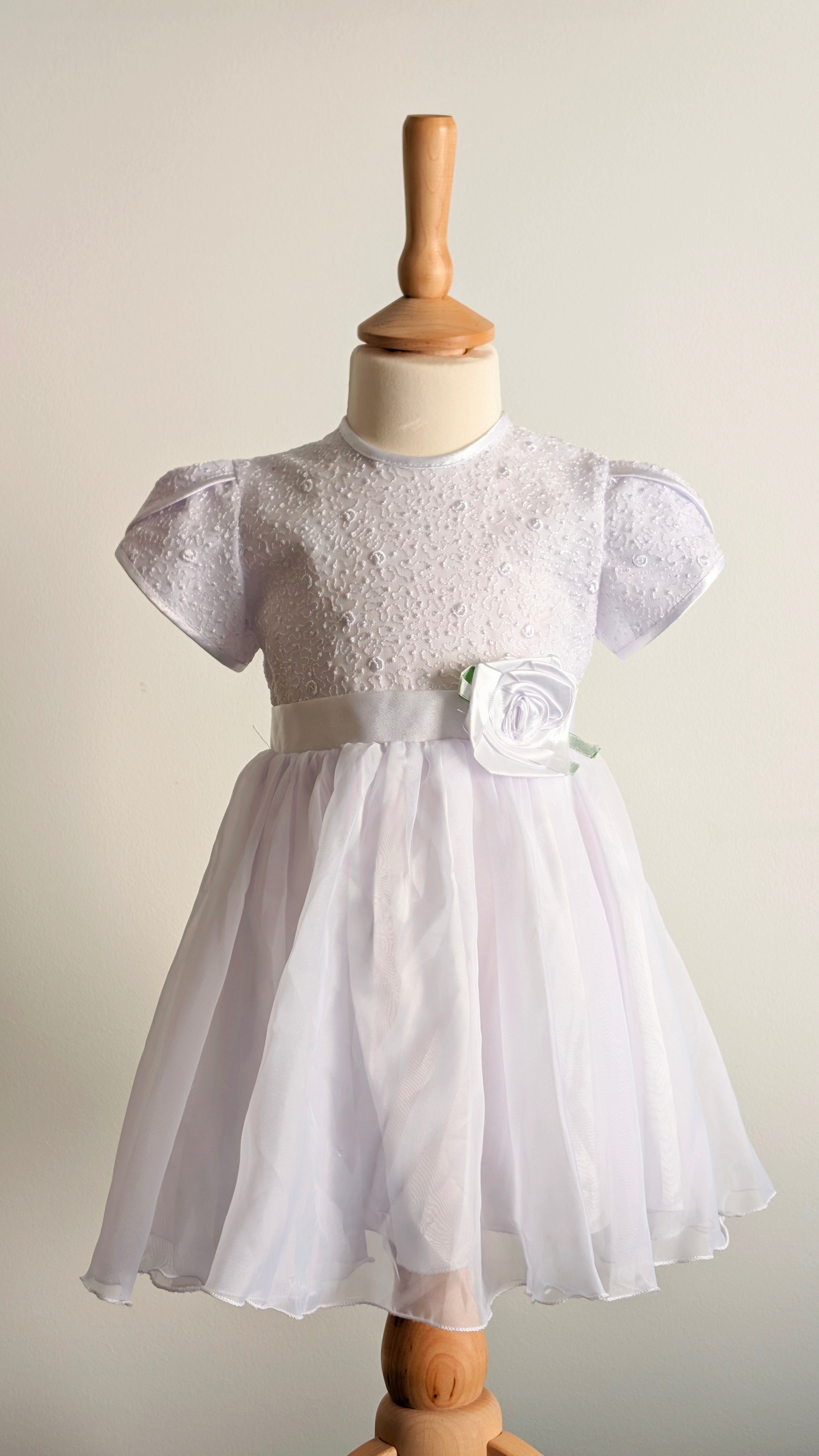 Robe blanche dentelle Le sourire d'un Ange - 12 mois