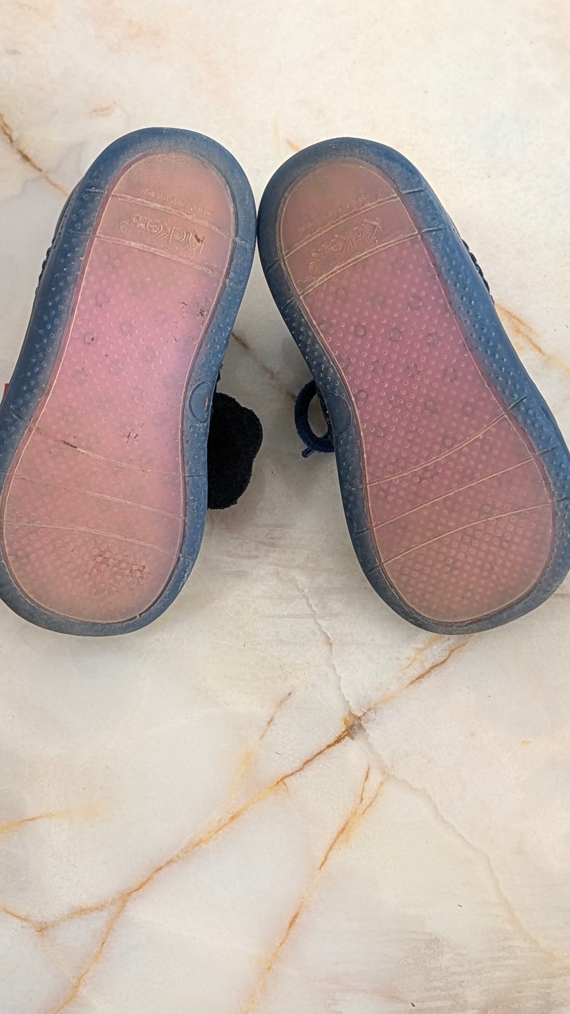 Chaussures Kickers vernis - 23