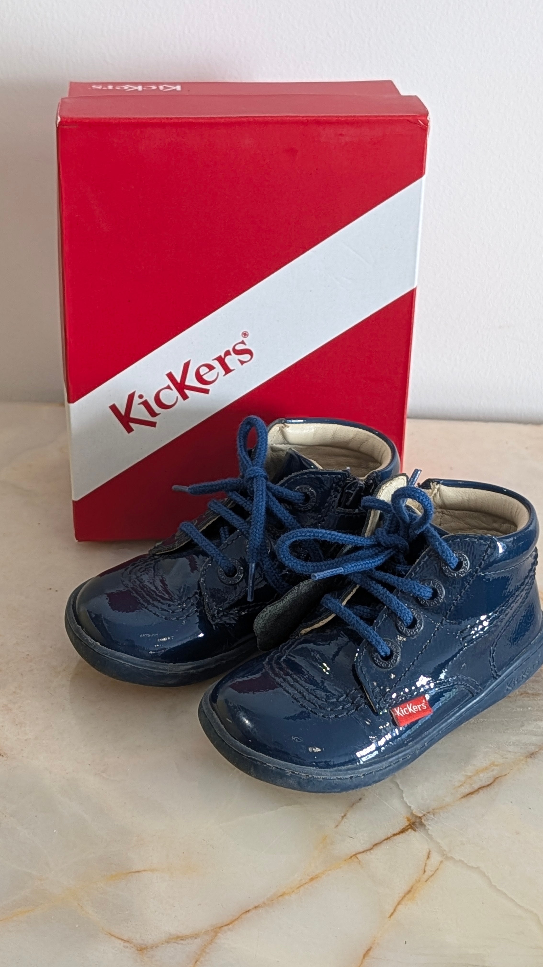 Chaussures Kickers vernis - 23