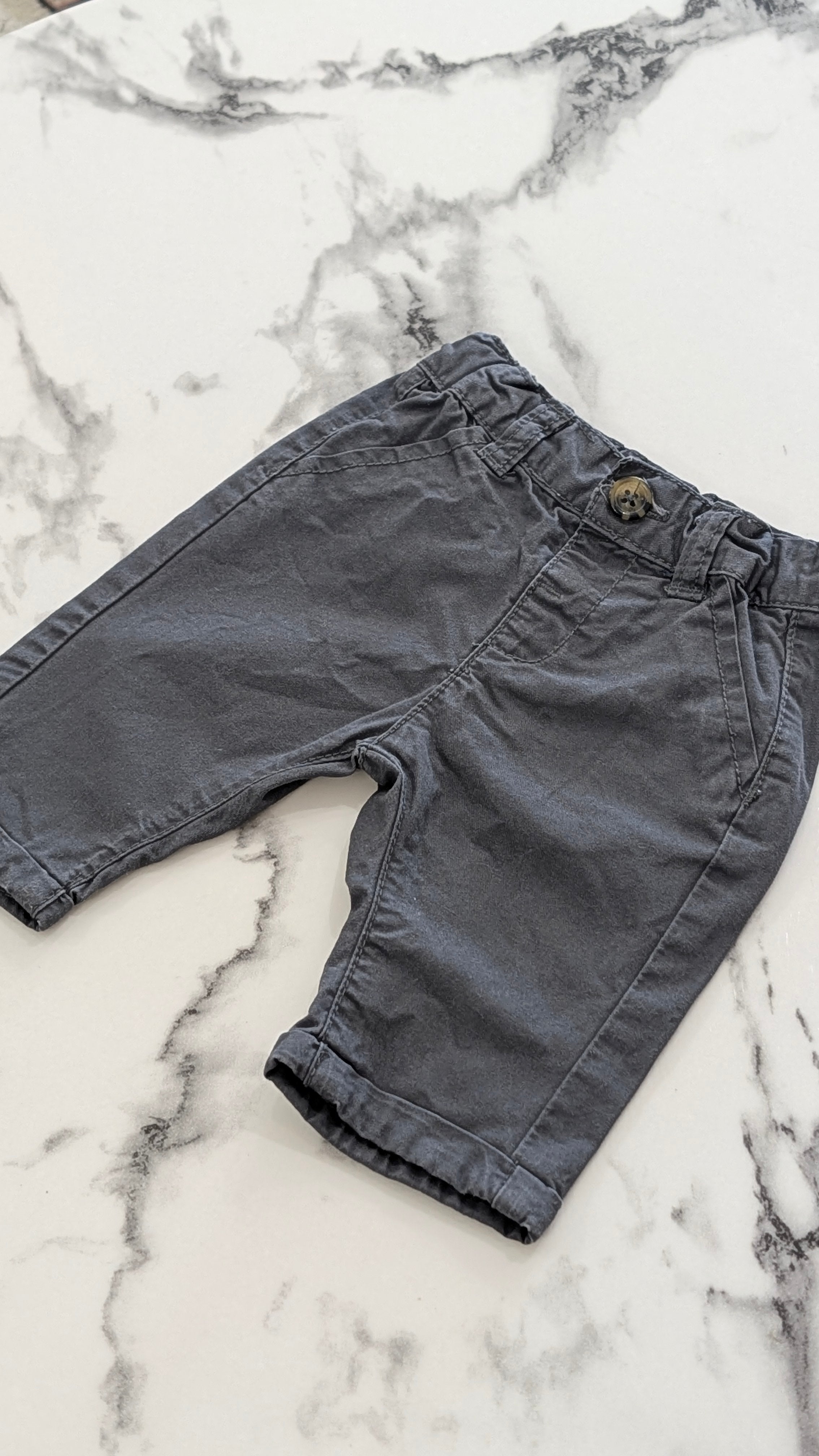 Pantalon gris Kiabi - 1 Mois