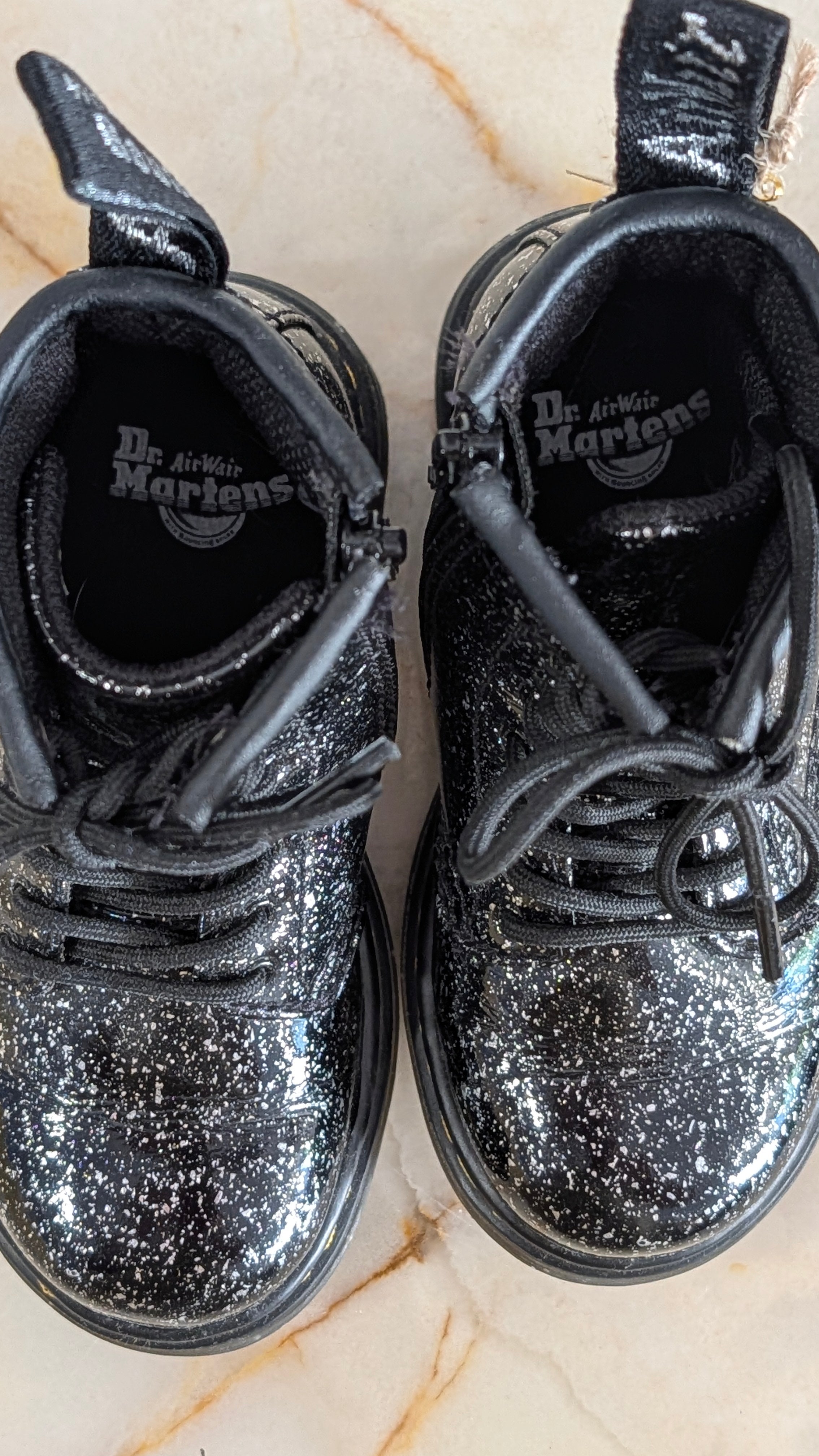 Boots Dr Martens - 24