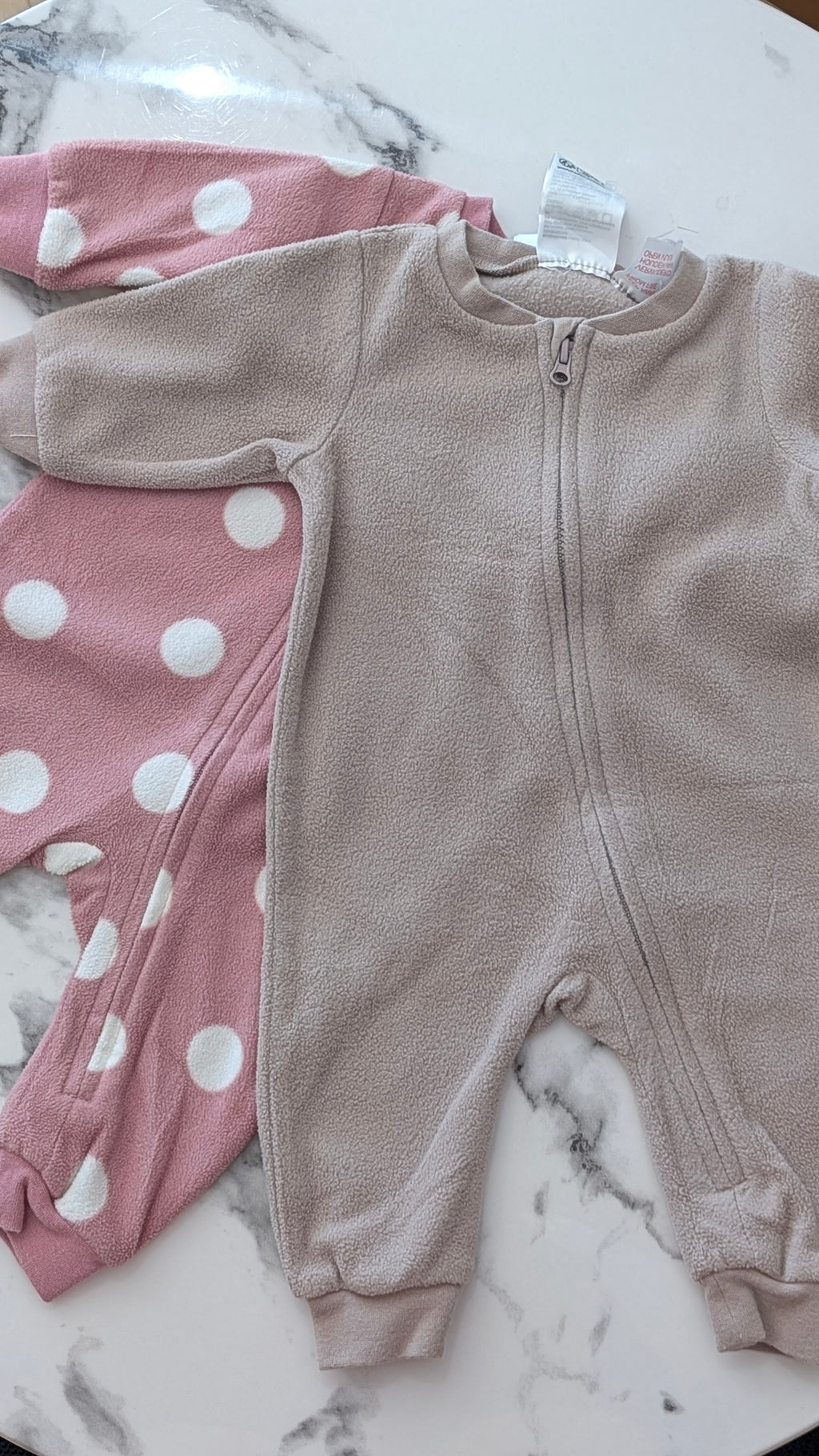 Lot 2 pyjamas H&M zip - 1 mois