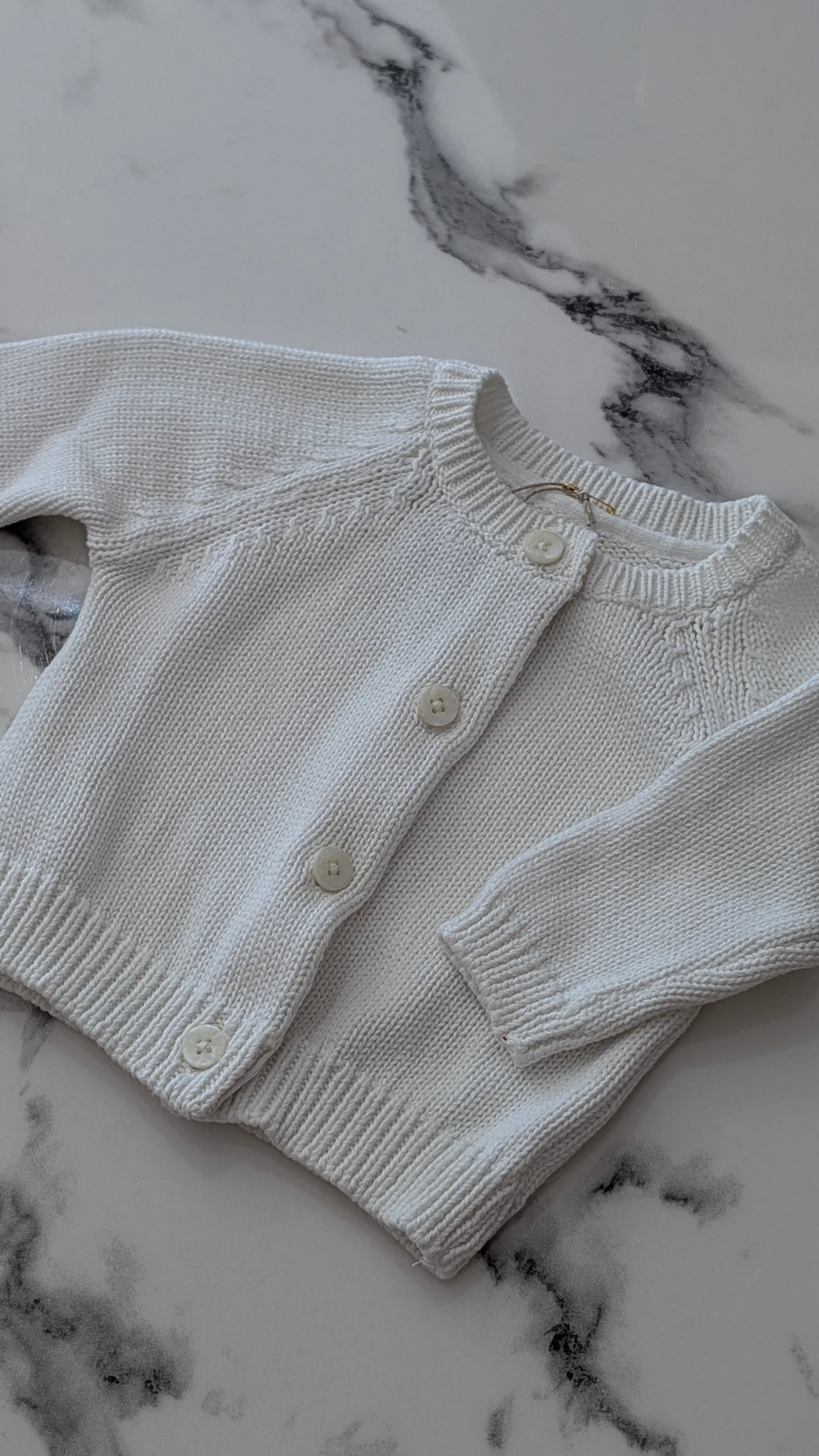 Gilet M&S blanc - 1 Mois