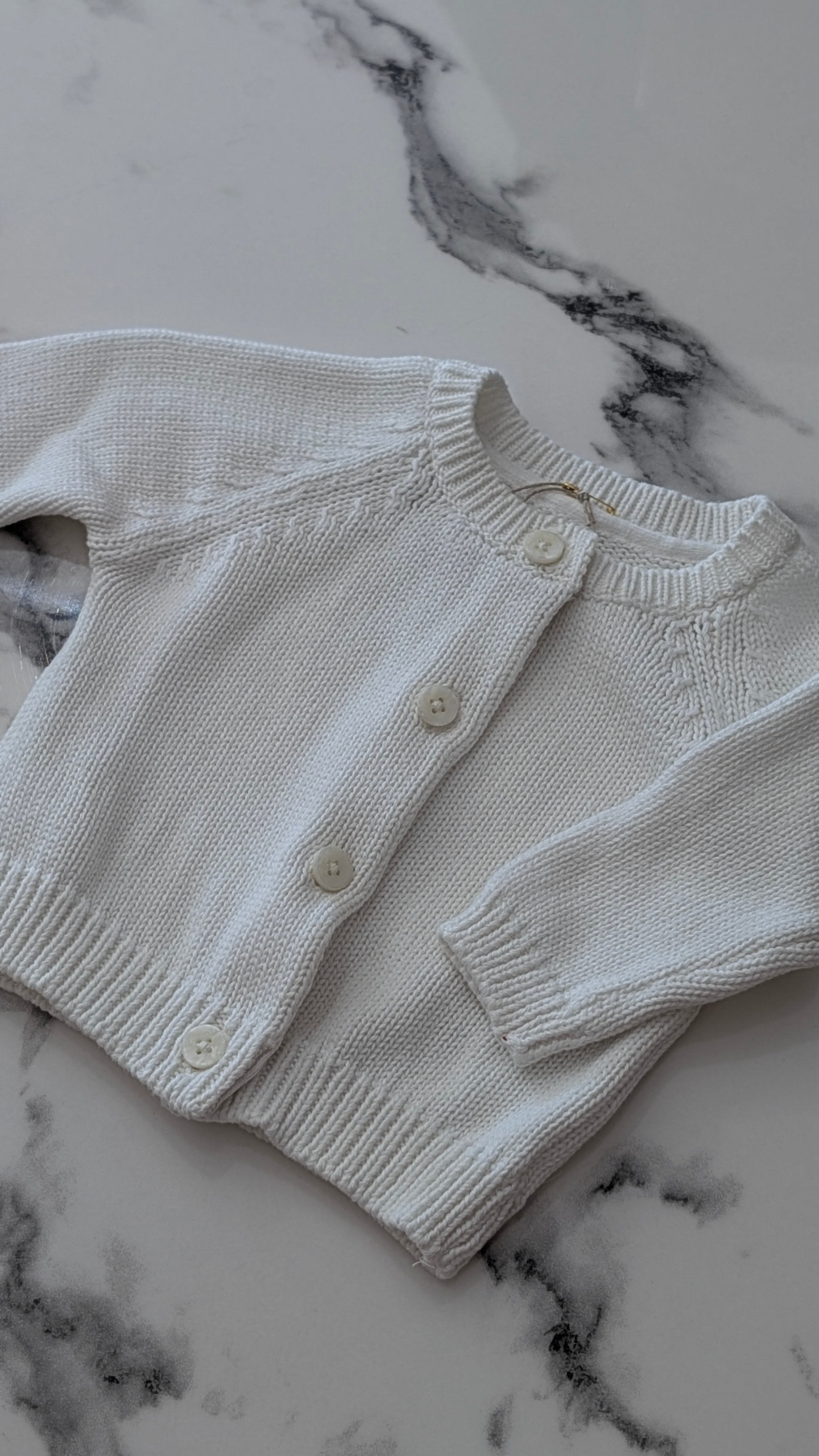 Gilet M&S blanc - 1 Mois