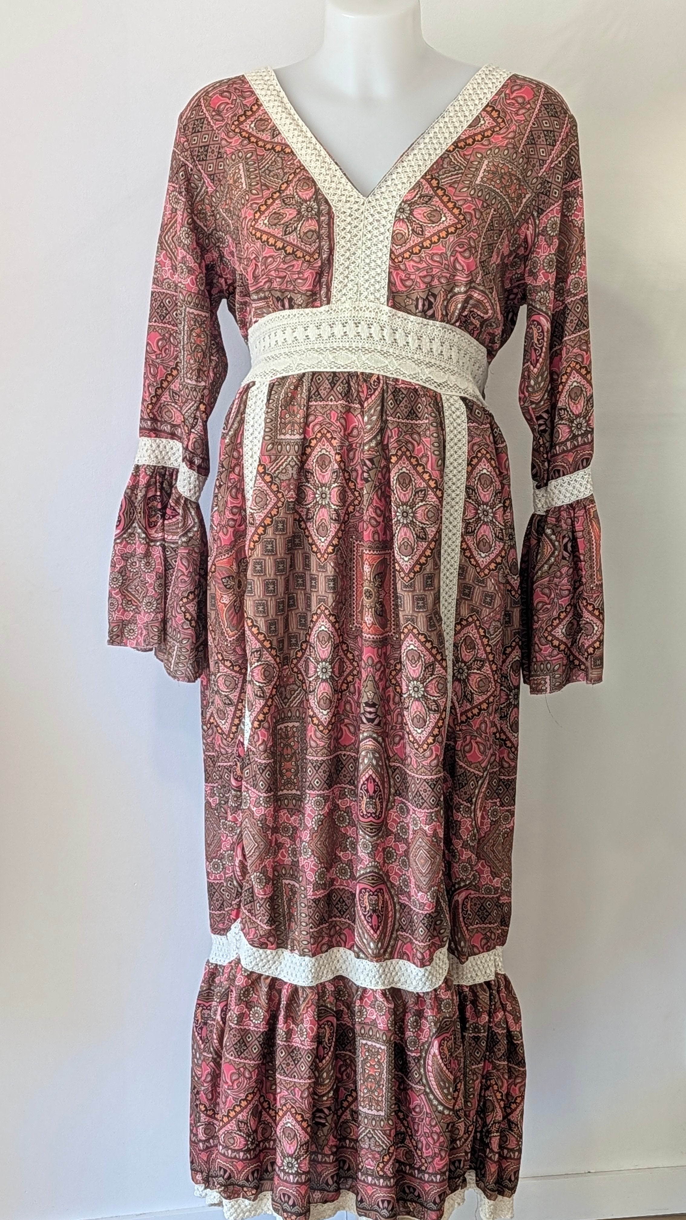 Robe macramé soie