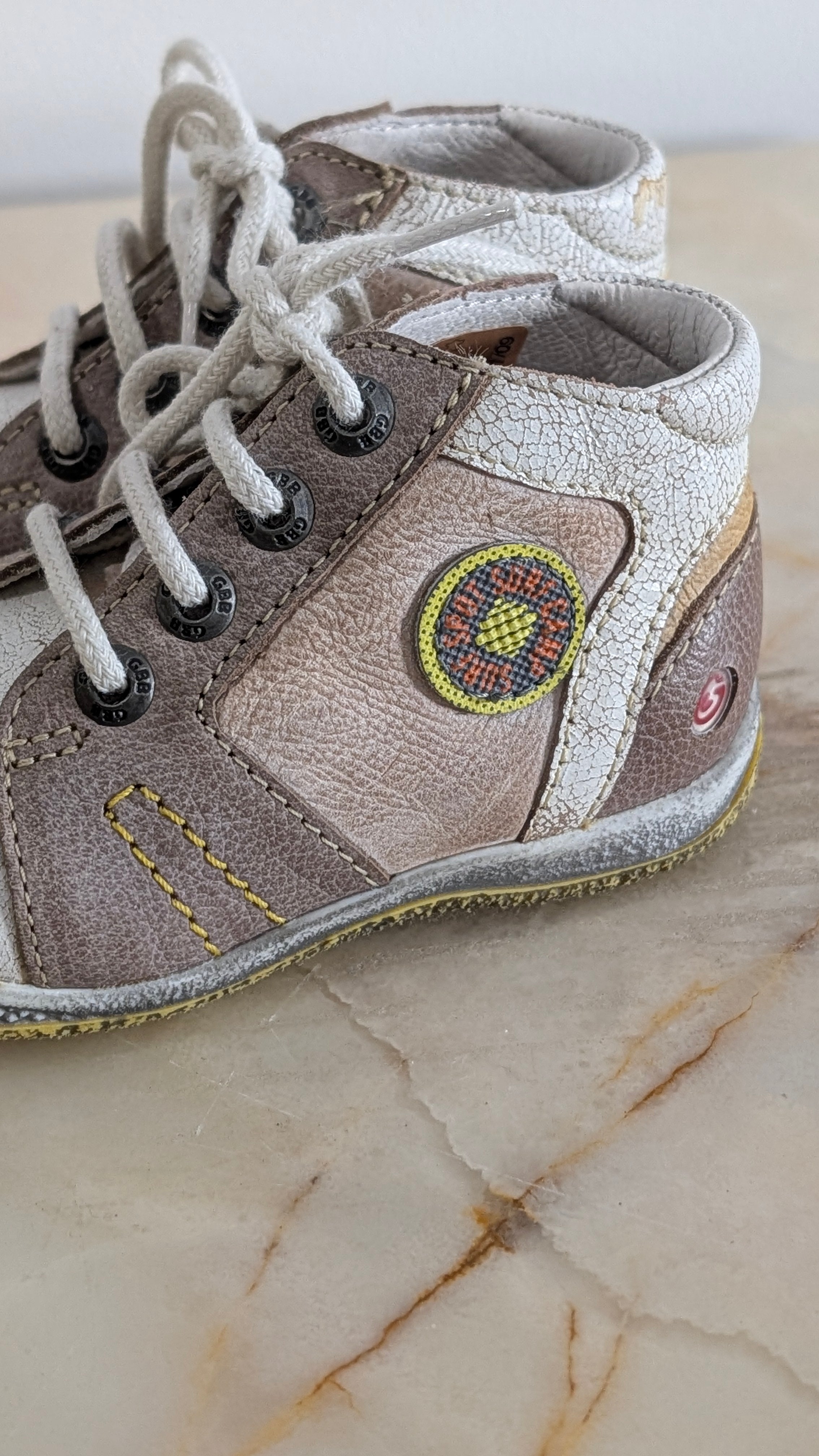 Chaussures GBB - 21
