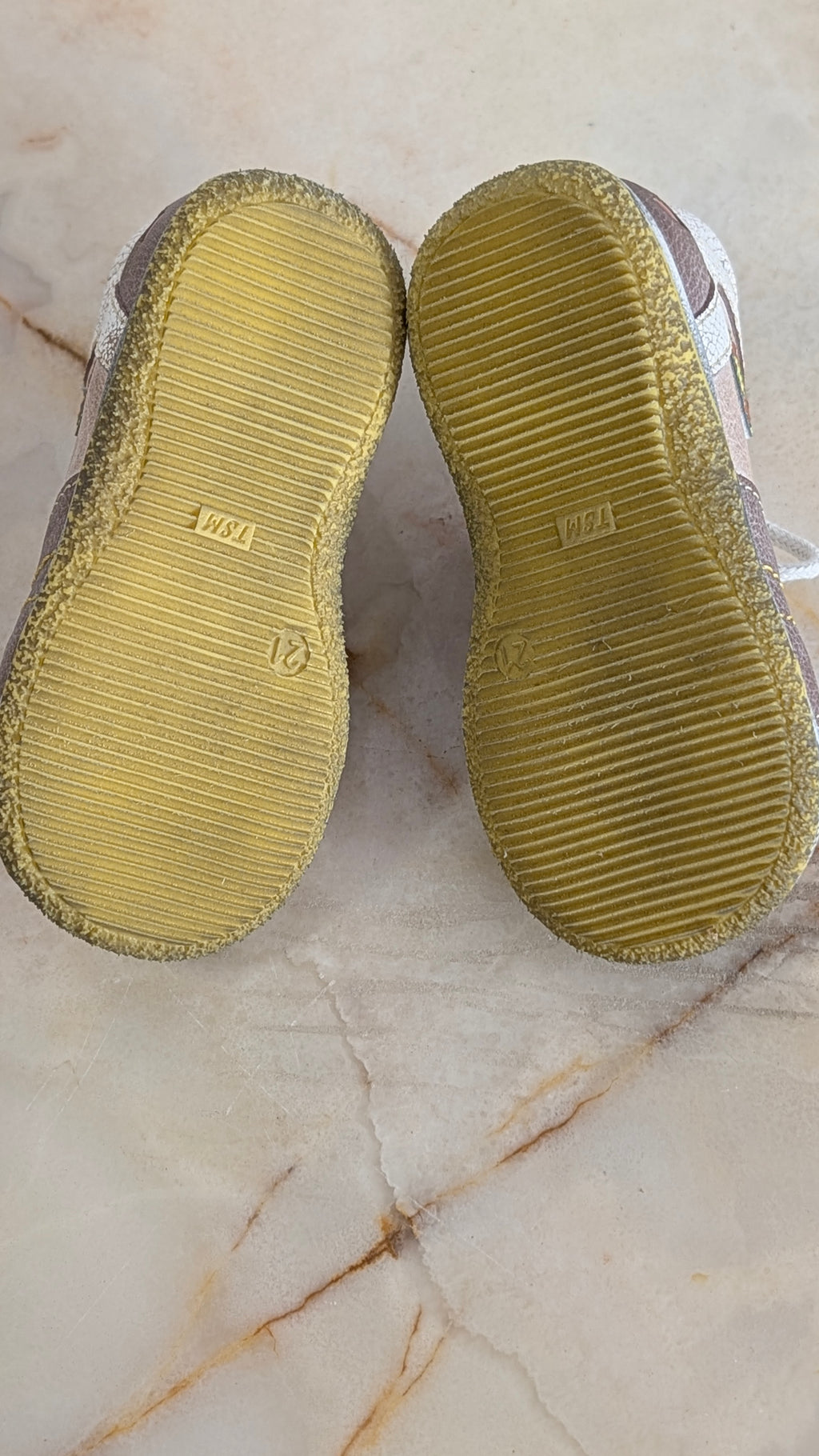 Chaussures GBB - 21
